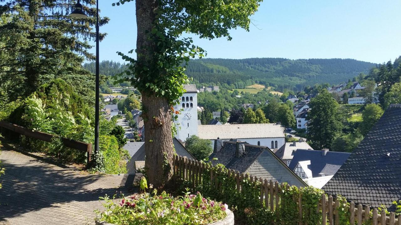 Zur Fredeburg Hotel Schmallenberg Bagian luar foto