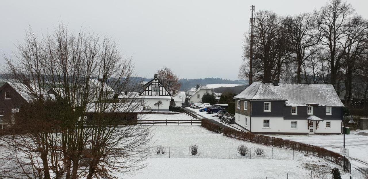 Zur Fredeburg Hotel Schmallenberg Bagian luar foto